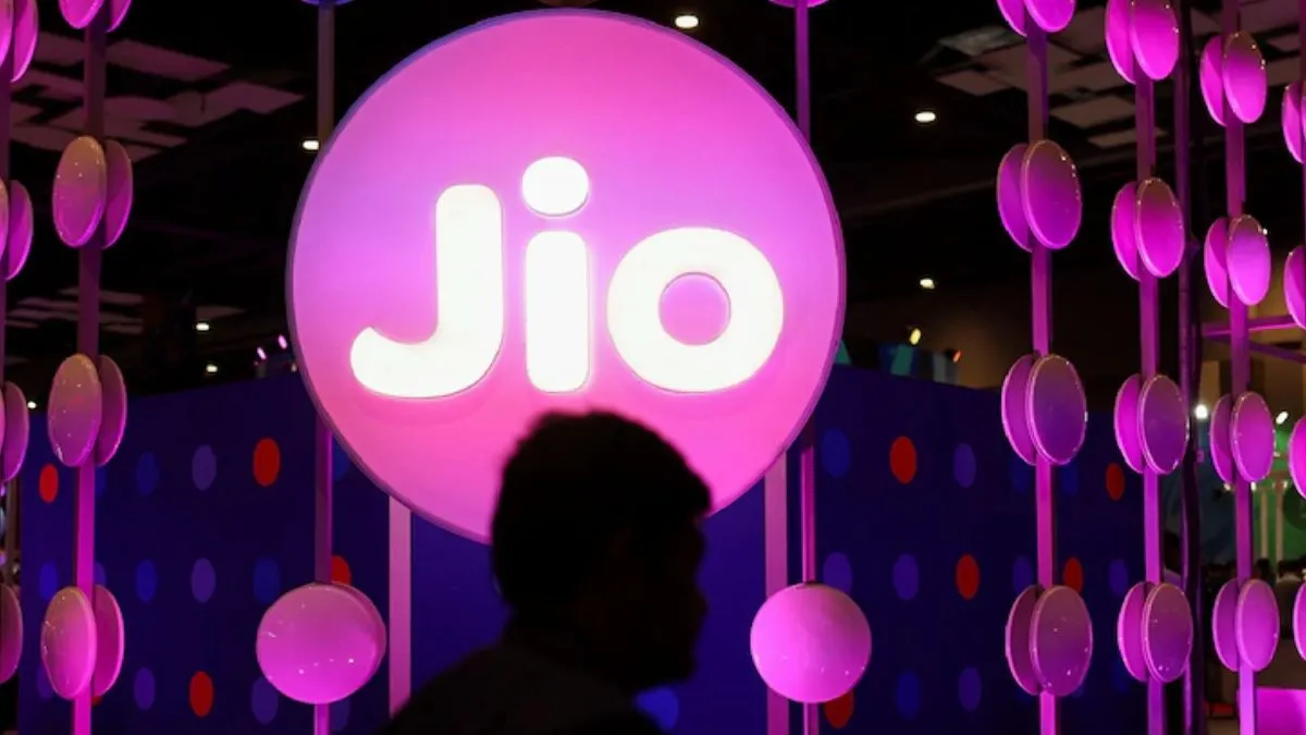 Jio ने करोड़ों यूजर्स के लिए पेश किया 175 रुपये वाला सस्ता प्लान, फ्री में मिलेंगे 12 OTT ऐप्स Today Tech News