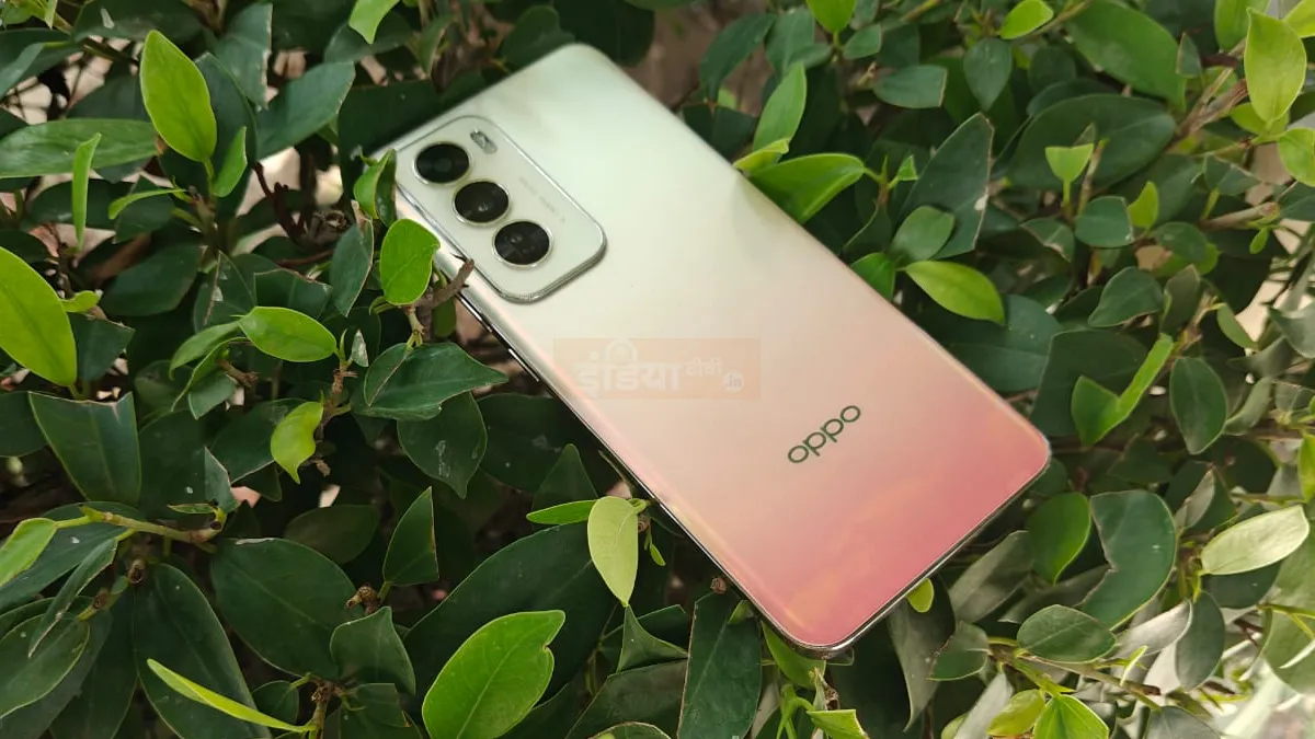 Oppo Reno 12 Review: इस स्टाइलिश AI फोन में हैं गजब के कई फीचर, बस रह गई एक कमी Today Tech News