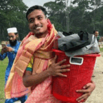 प्रदर्शनकारियों ने हसीना की साड़ी पहनी:PM आवास में घुसे, कपड़े, पंखे, मछली चुराई; बांग्लादेश में क्या-क्या हुआ, 20 PHOTOS Today World News प्रदर्शनकारियों ने हसीना की साड़ी पहनी:PM आवास में घुसे, कपड़े, पंखे, मछली चुराई; बांग्लादेश में क्या-क्या हुआ, 20 PHOTOS Today World News