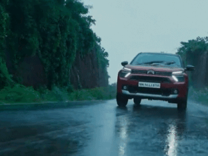 सिट्रोएन बेसाल्ट SUV-कूपे ₹7.99 लाख कीमत पर लॉन्च:कार में 6 एयरबैग, ADAS जैसे सेफ्टी फीचर के साथ 19.5kmpl का माइलेज, टाटा कर्व से टक्कर