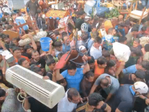 हिंसा के बाद बांग्लादेश पीएम हसीना का इस्तीफा, देश छोड़ा:गाजियाबाद के हिंडन एयरबेस पहुंचीं; पूर्व पीएम खालिदा जिया को रिहा करने का आदेश Today World News